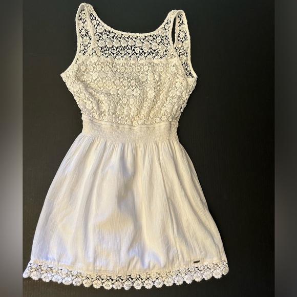 Hollister Co. Eyelet Sundress w/wide elastic waist band in off white Sz-M.  X8 - Picture 4 of 12